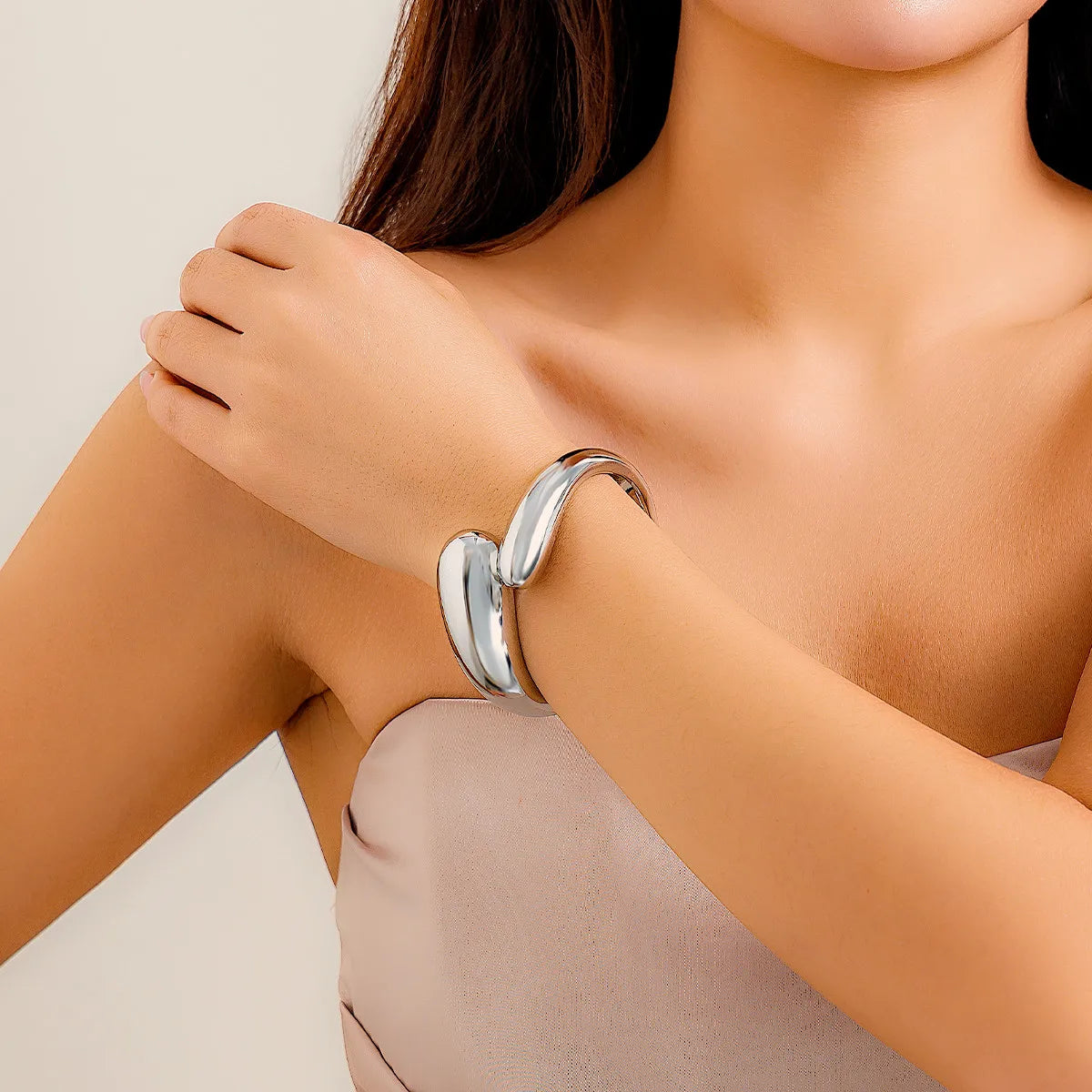 Übertriebenes Punk-Geometrisches Armband