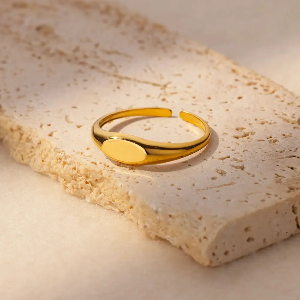 Offene verstellbare Goldringe